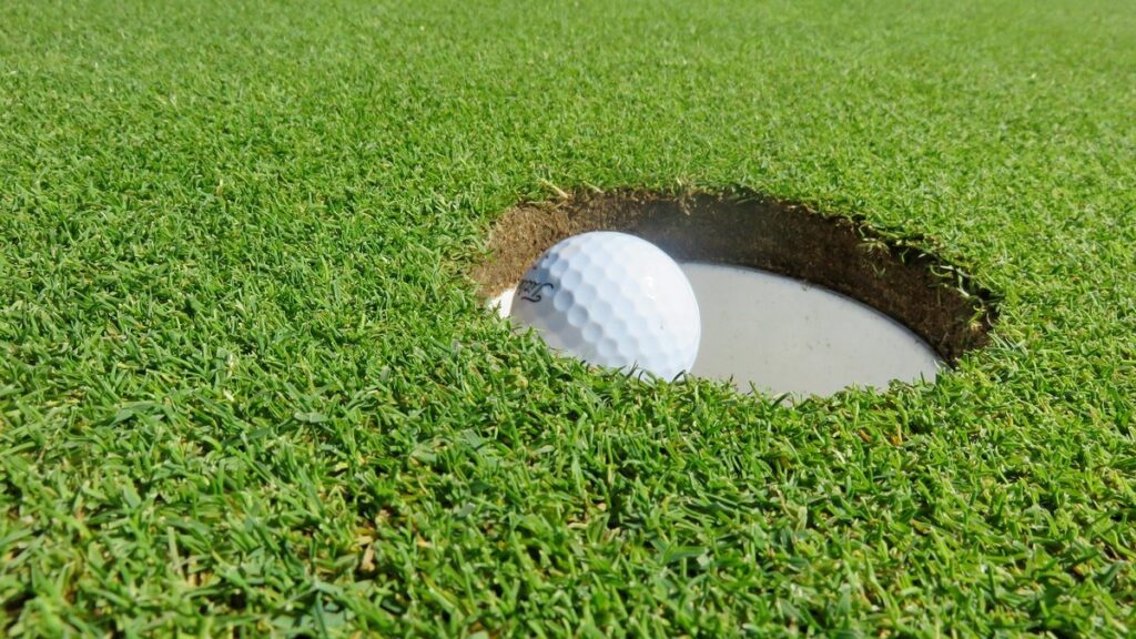 How Wide is a Golf Hole: Essential Facts Every Golfer Should Know