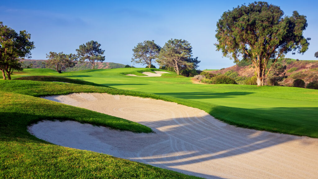 The Seventh hole at Torrey Pines Golf Course- The South Course - Different types of golf courses 