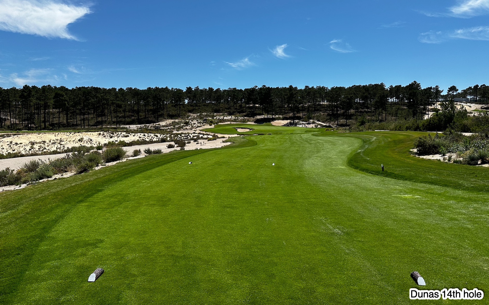 Par 3 14th hole at Dunas