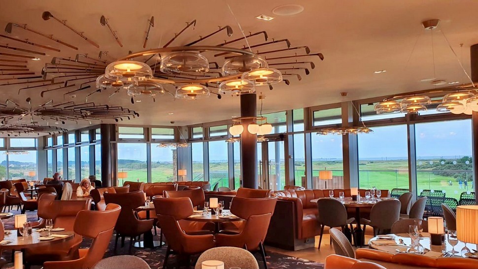 Dundonald Club House — Enjoying some food and drinks in the clubhouse after the round is a great way to finish a successful golf day.