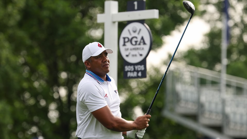 Jhonattan Vegas hits his tee shot on the first hole during the second round 